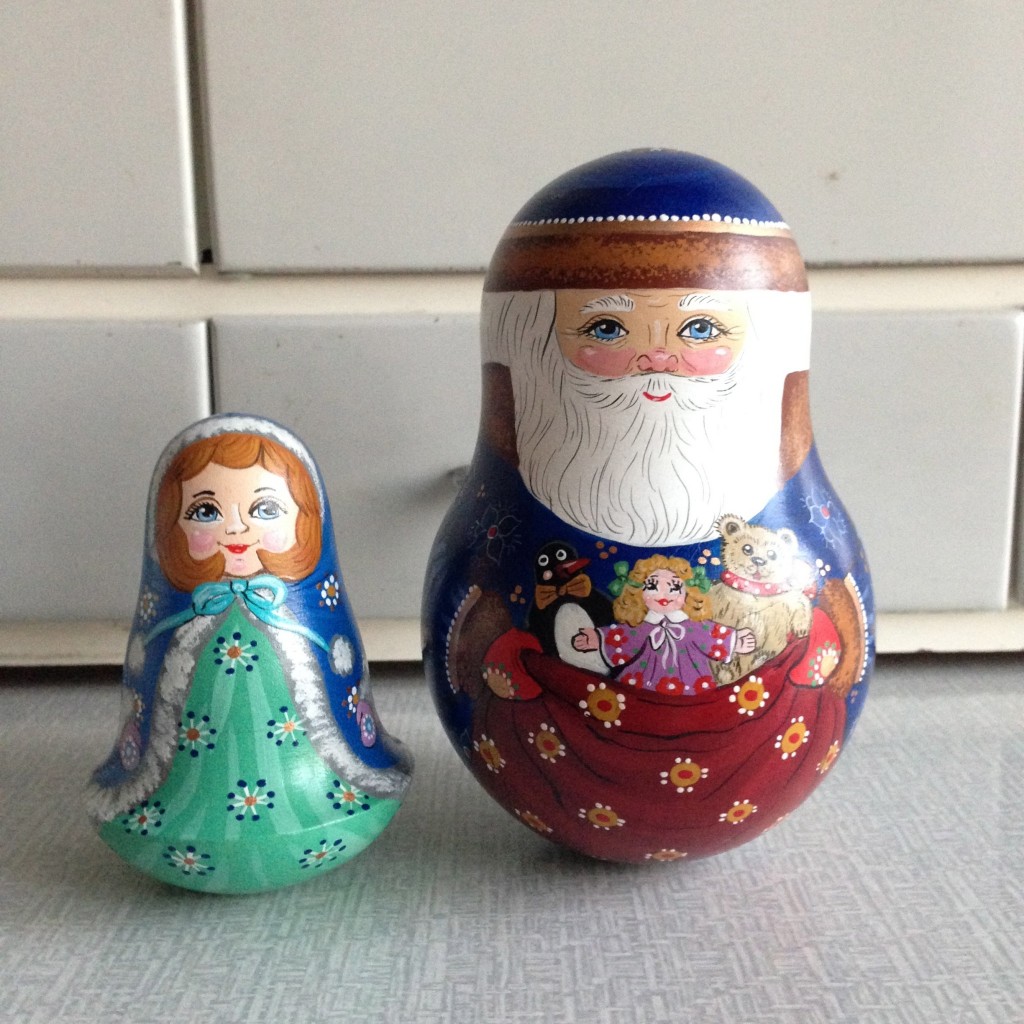 同じ作家さんのもの。いづれも起き上がりこぼし