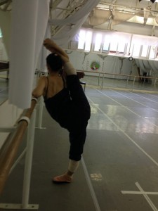 本文とは全く関係ありませんが、ストレッチ中の友人