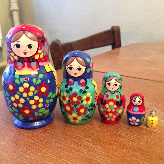 同じ作家さんのもの。カラフルです