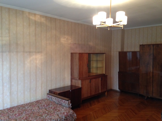 ソ連家具の揃う部屋