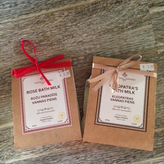 バスミルク。ローズとクレオパトラ（！）