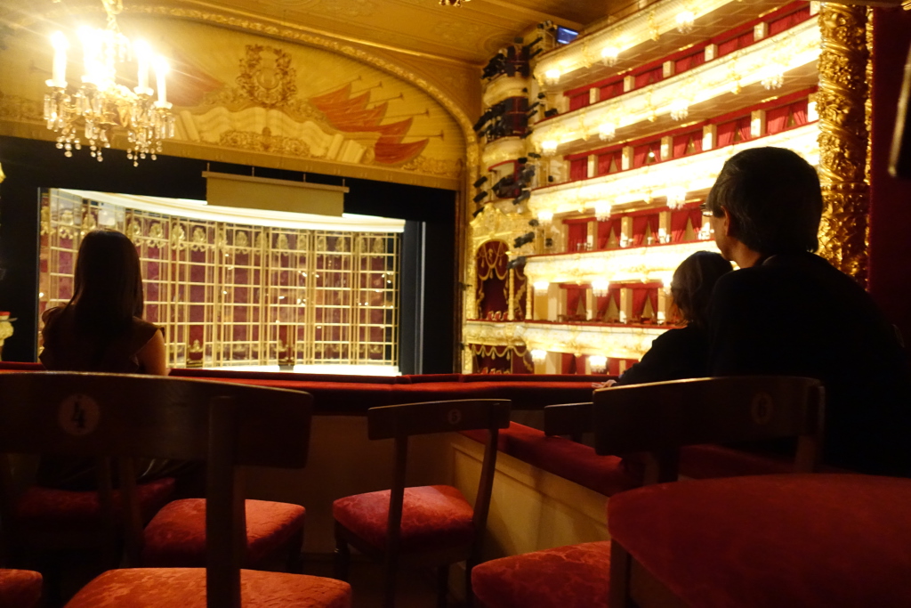 いろんな表情。ボリショイ劇場バックステージツアーの様子2019年4月20日